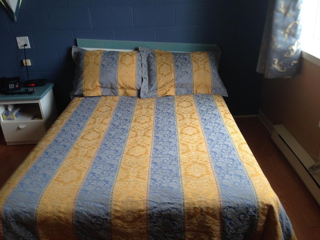 Acton Vale Motel Le Valois الغرفة الصورة
